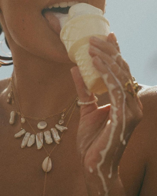 tan lines